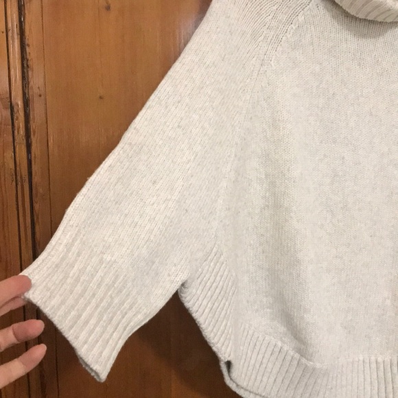 SOFT Joie Bat Wing Sleeve Pull Over Sweater - Picture 3 of 5